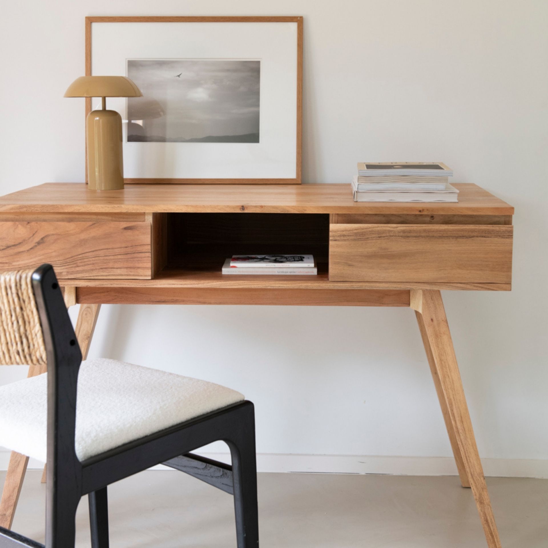 Escritorio de madera de acacia Deska 117x60x82cm