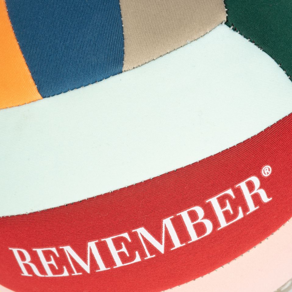 Pelota multicolor de neopreno &Oslash;21,6cm