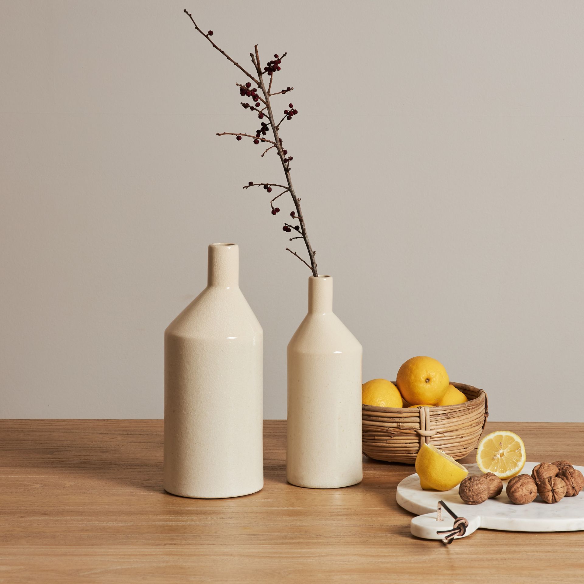 Jarr&oacute;n blanco de cer&aacute;mica Bottle 30cm