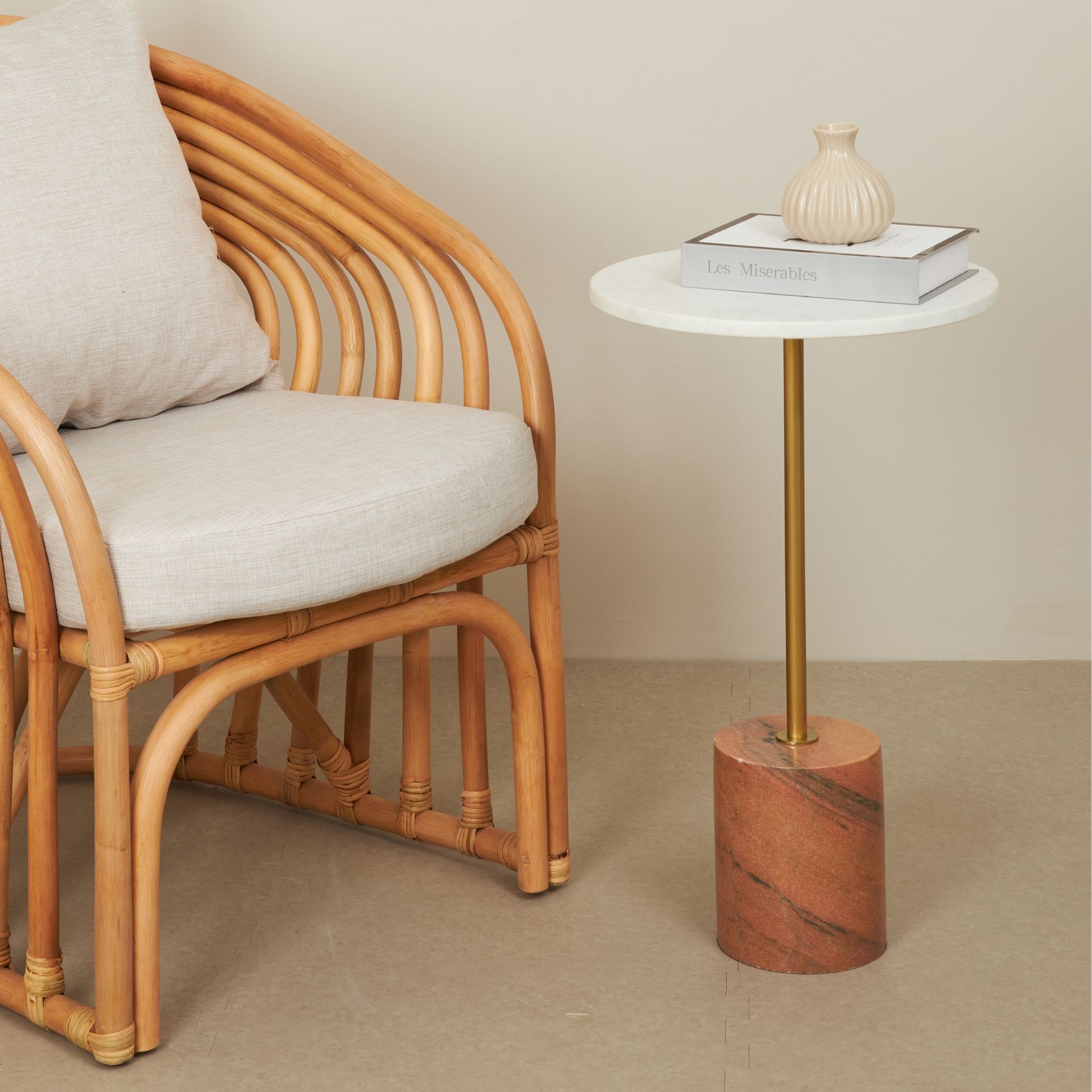 Mesa auxiliar de m&aacute;rmol blanco Kern &Oslash;35x61cm Clau&Chloe