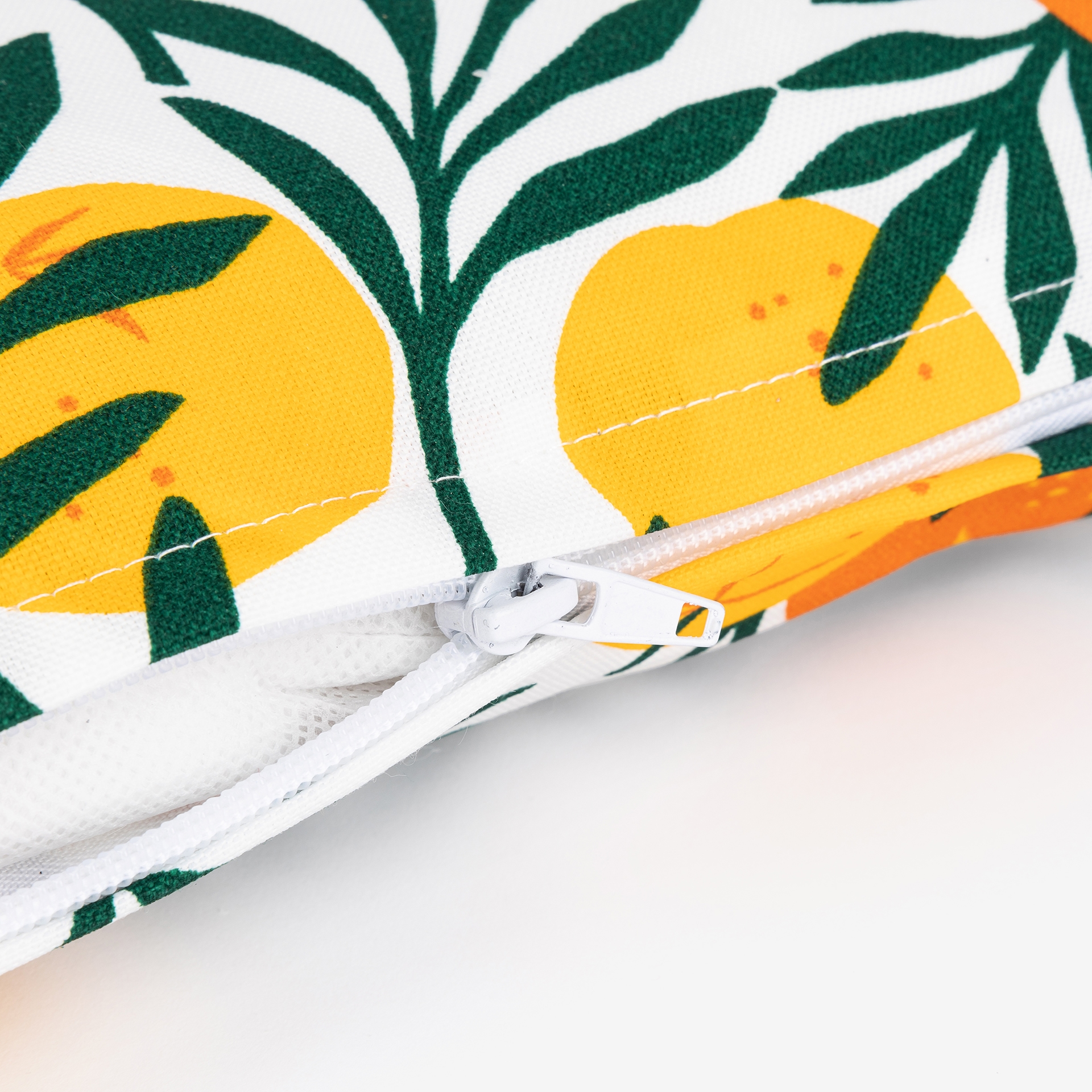 Coj&iacute;n de exterior Amarilis 43x43cm