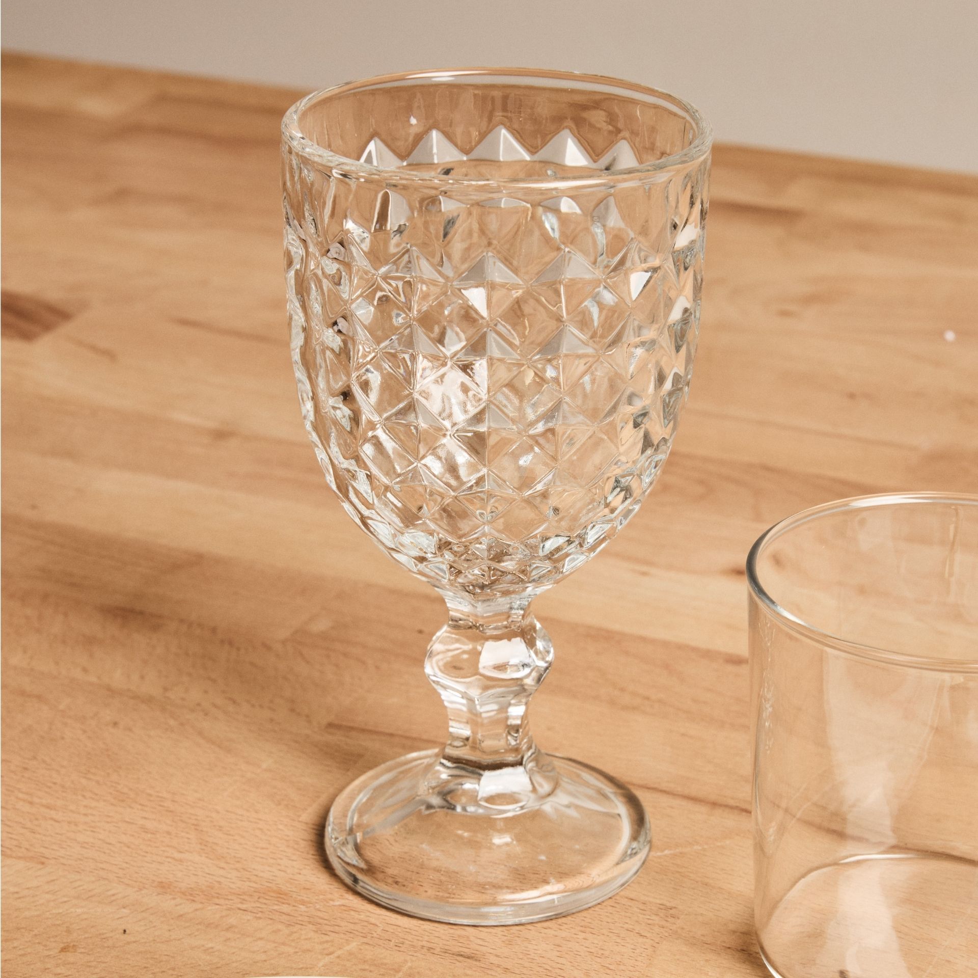 Copa de vidrio relieve Hira 34cl