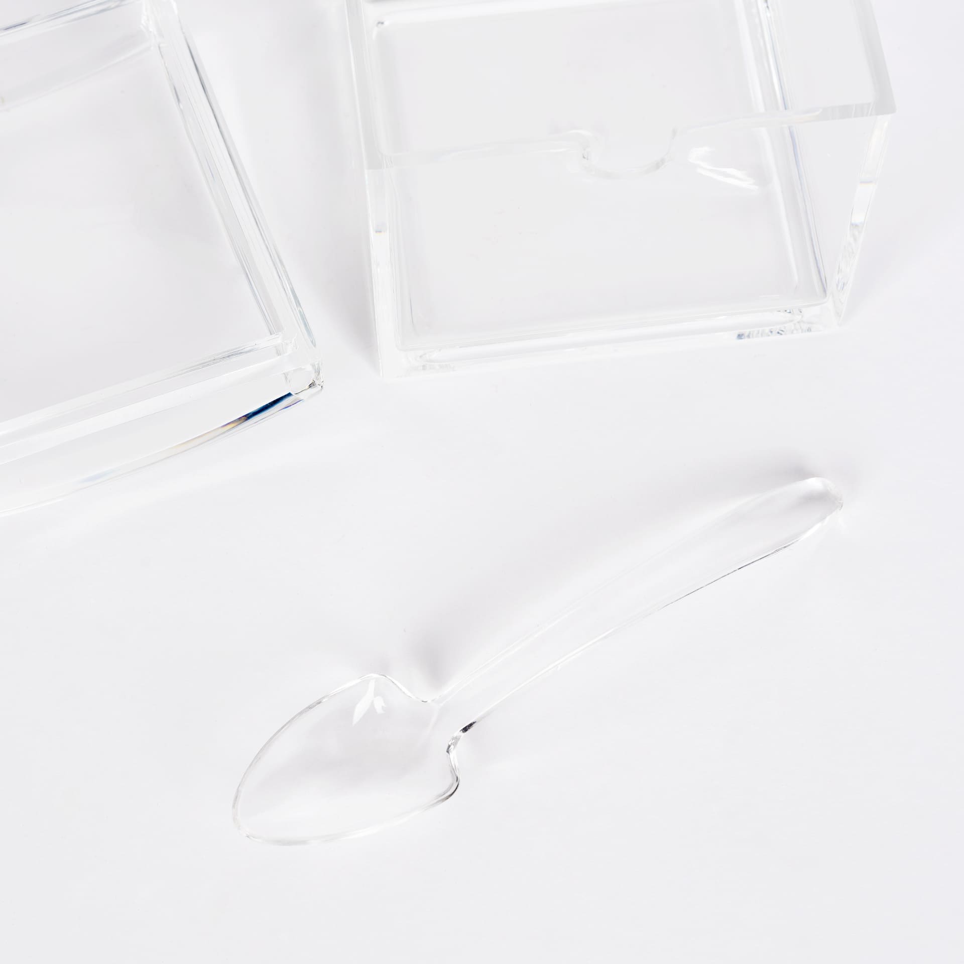 Azucarero acr&iacute;lico 9x9x10cm