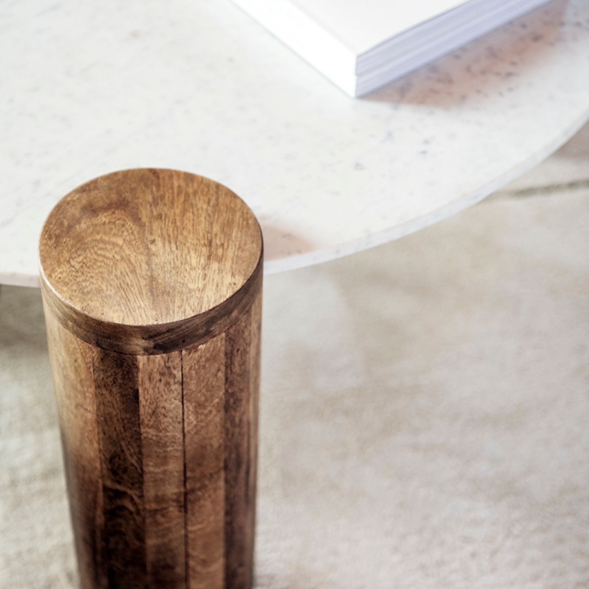 Mesa de centro de mármol y madera Houston Ø90x45 Clau&Chloe