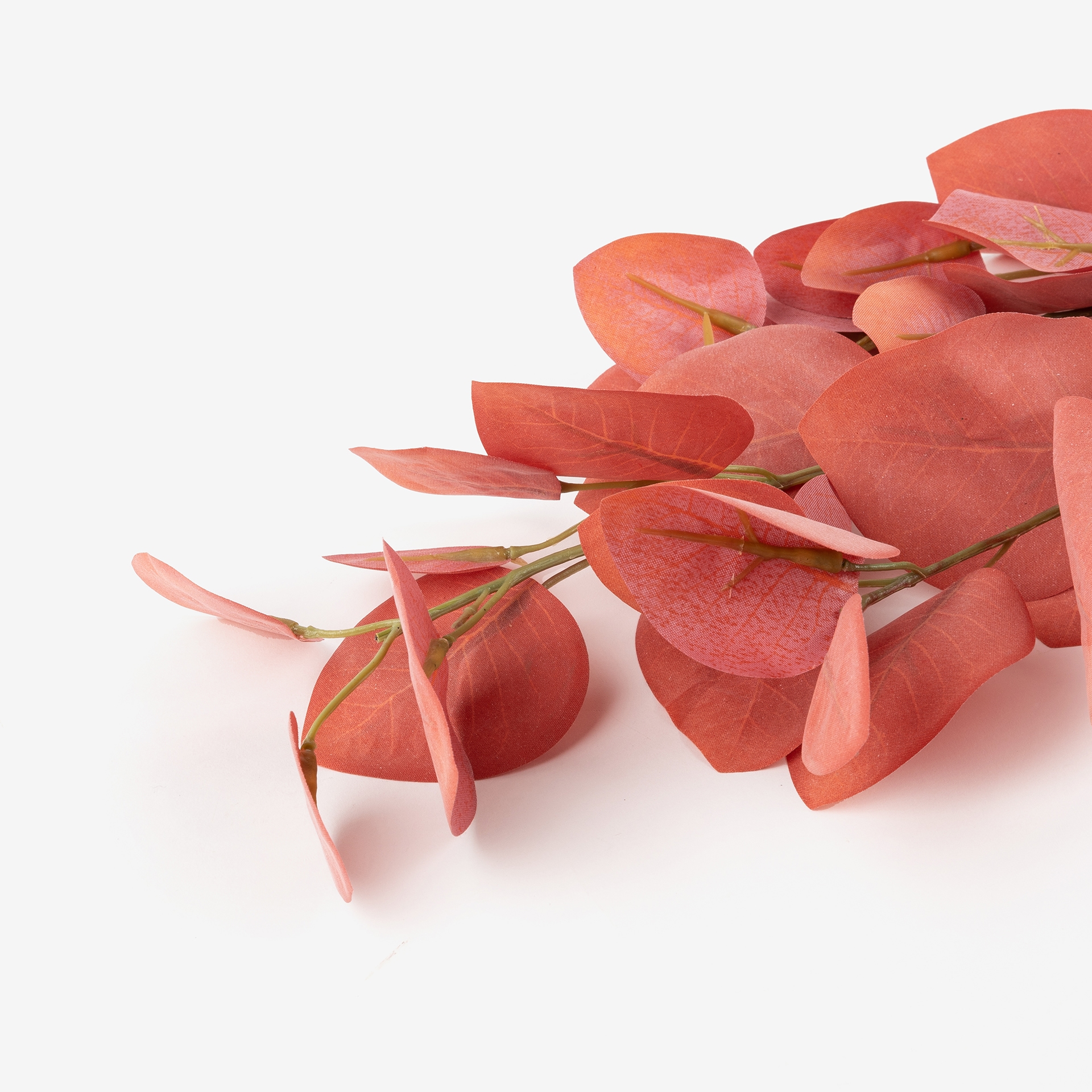 Rama de eucalipto artificial en rosa 92cm.