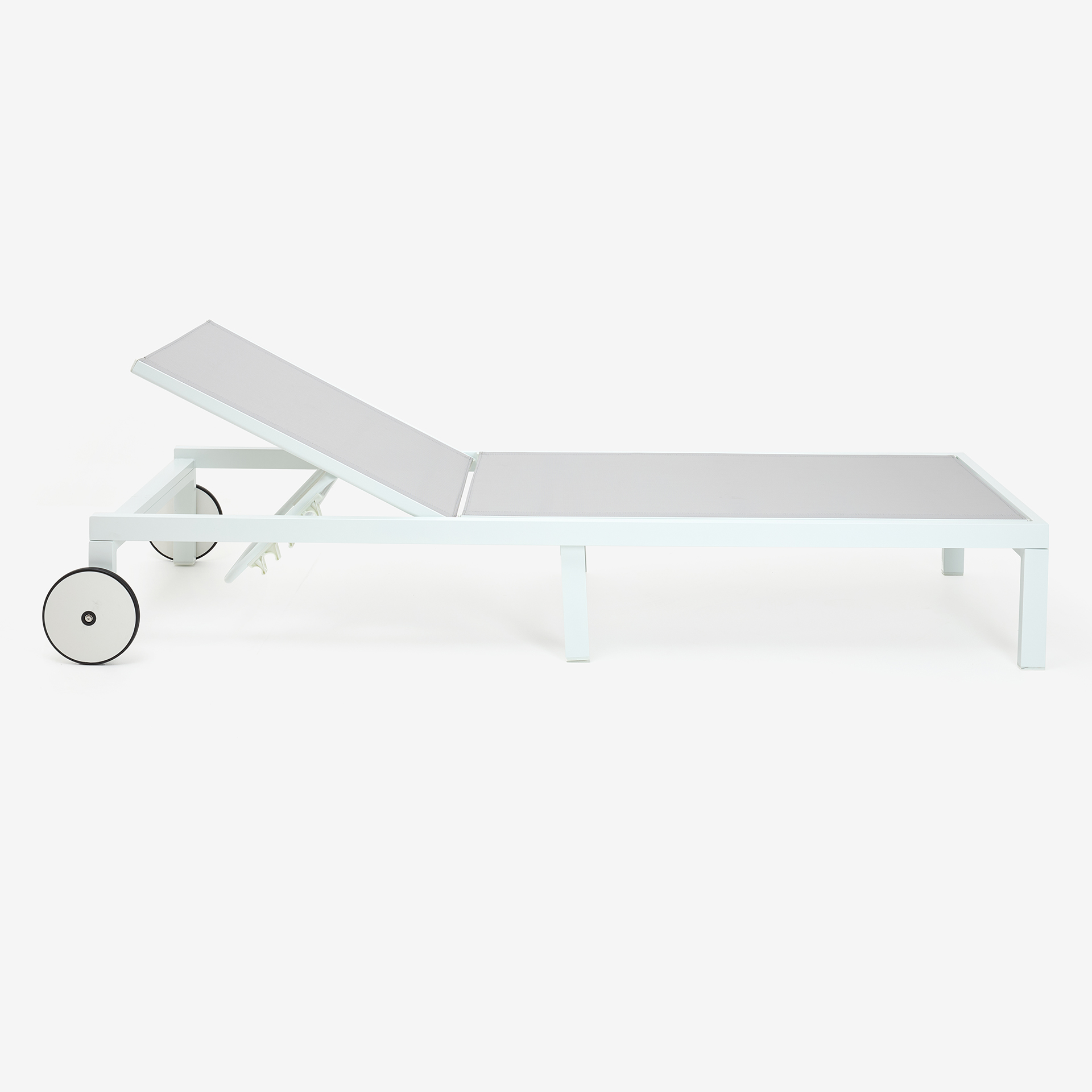 Tumbona reclinable de aluminio con ruedas blanca 64x200x89cm