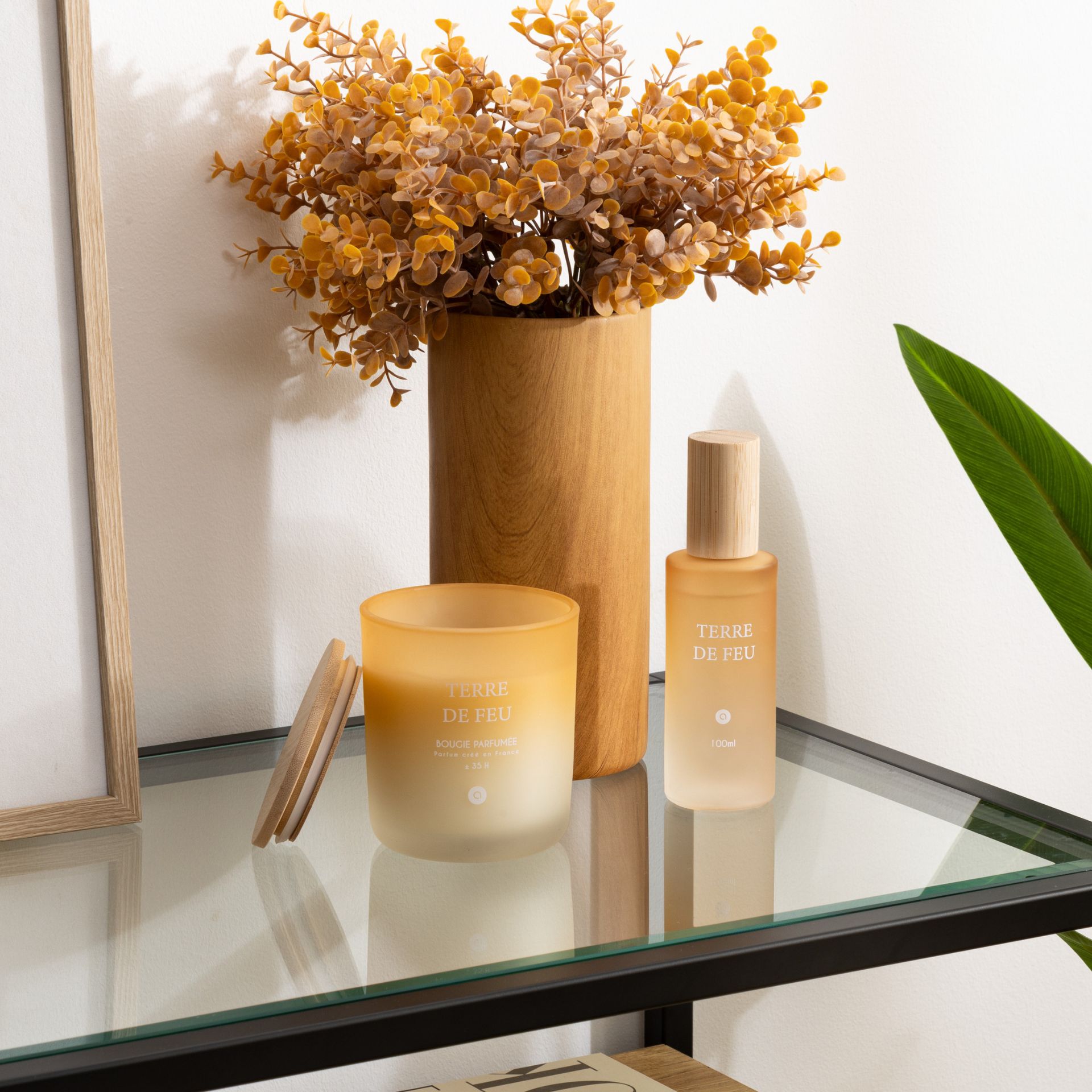 Vela arom&aacute;tica en vaso de cristal &aacute;mbar Nora 255g &Oslash;9x11cm