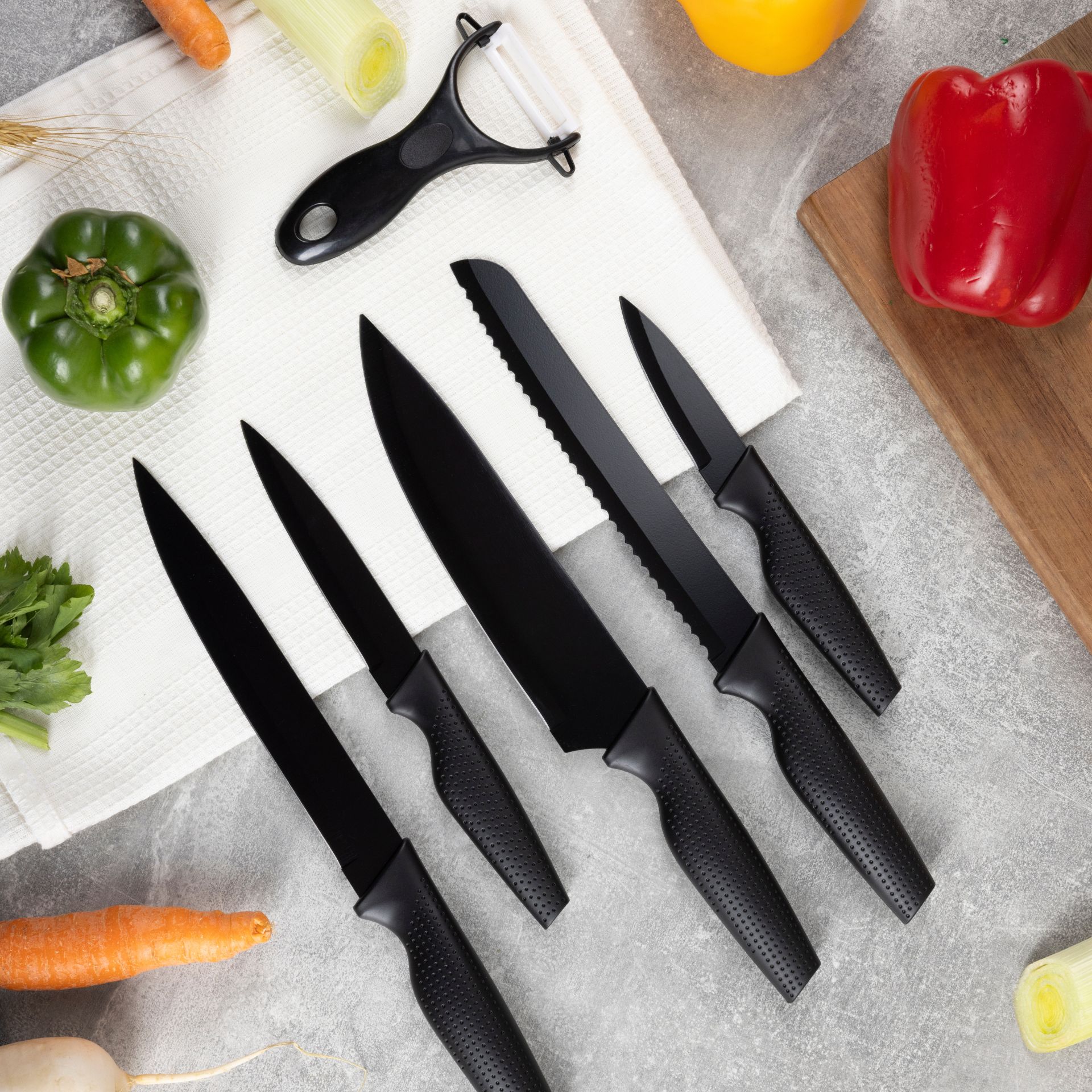 Set de 5 cuchillos de cocina y pelador de acero inoxidable - Bergner