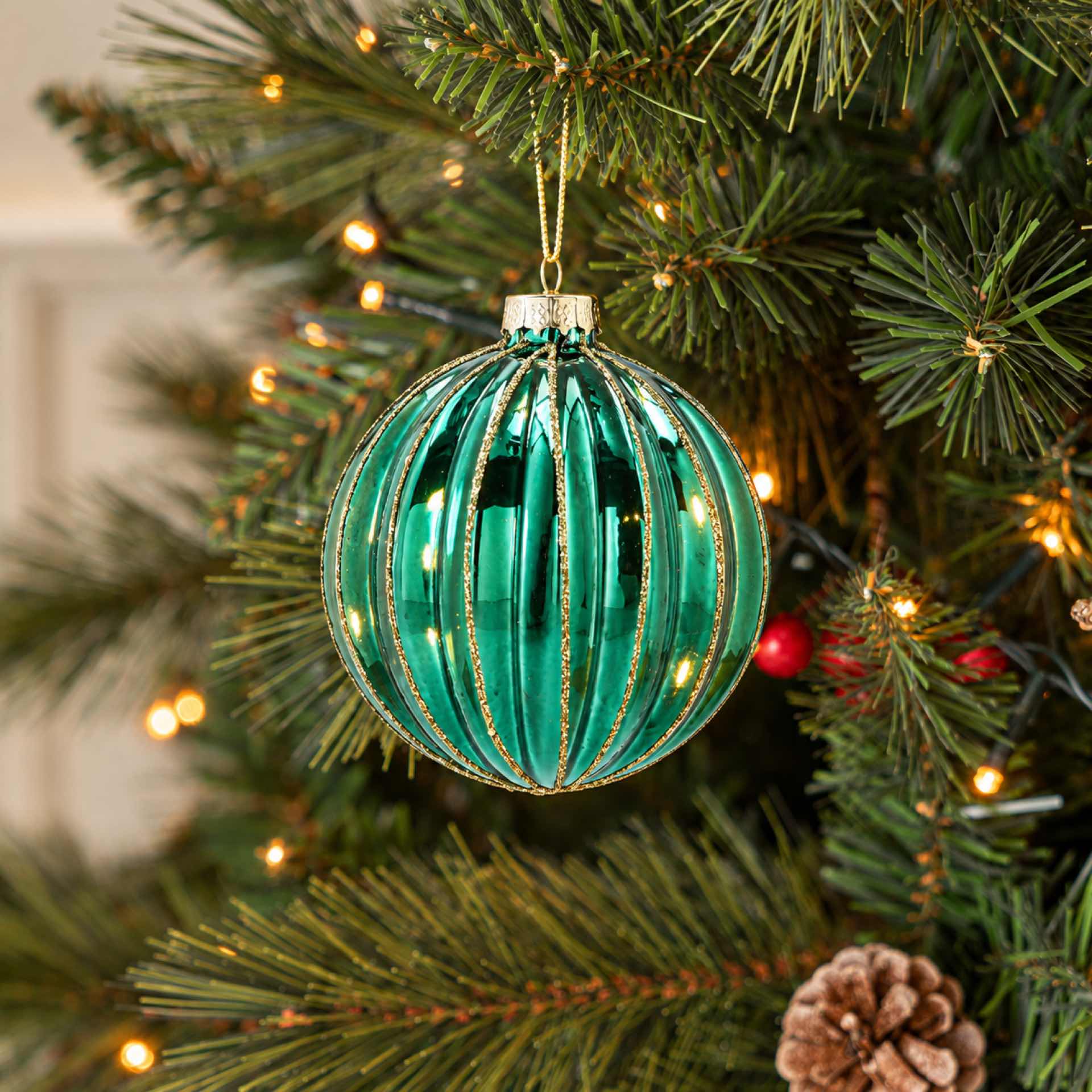 Bola de Navidad verde y dorada de cristal &Oslash;8cm