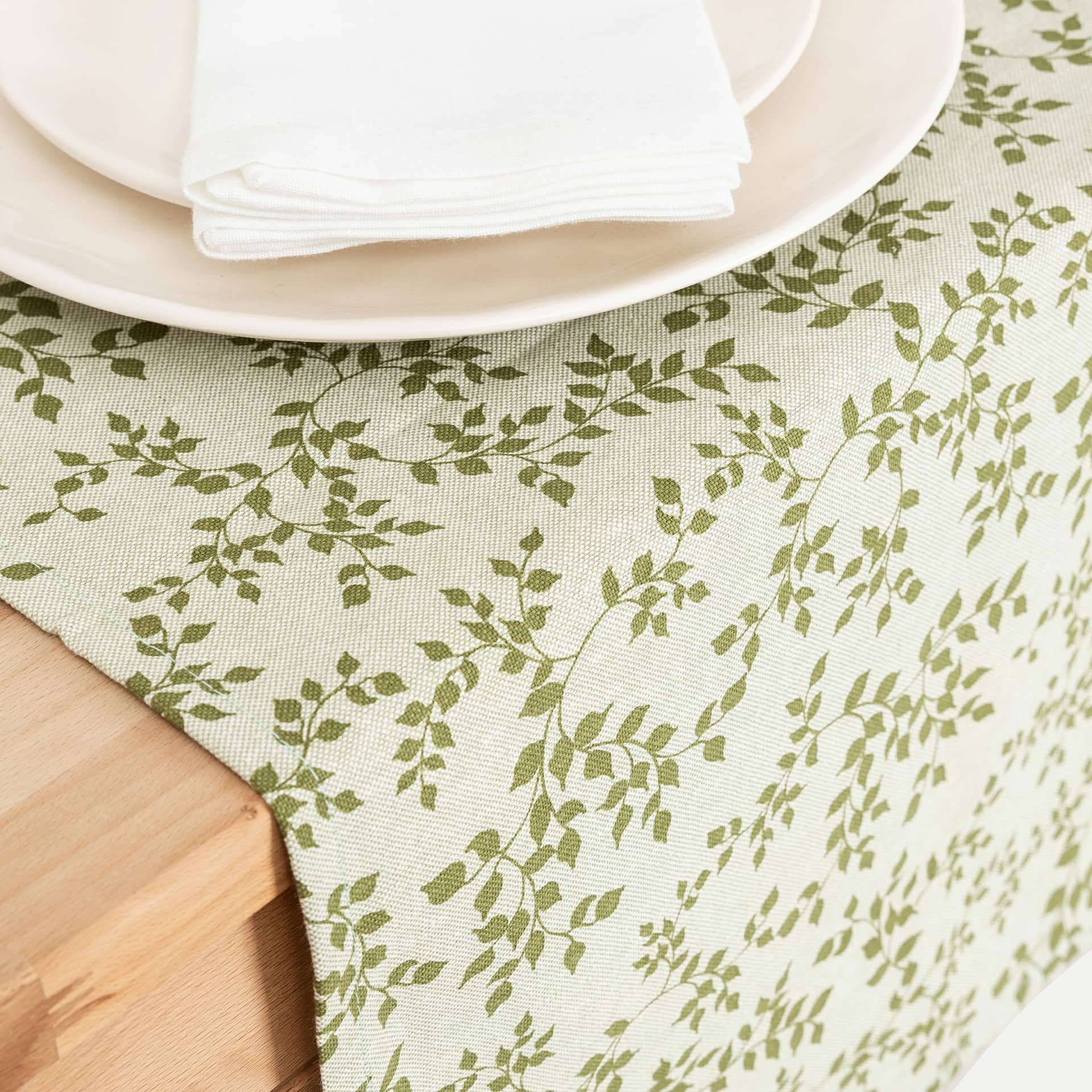 Camino de mesa verde de algod&oacute;n reciclado Jana 55x140cm