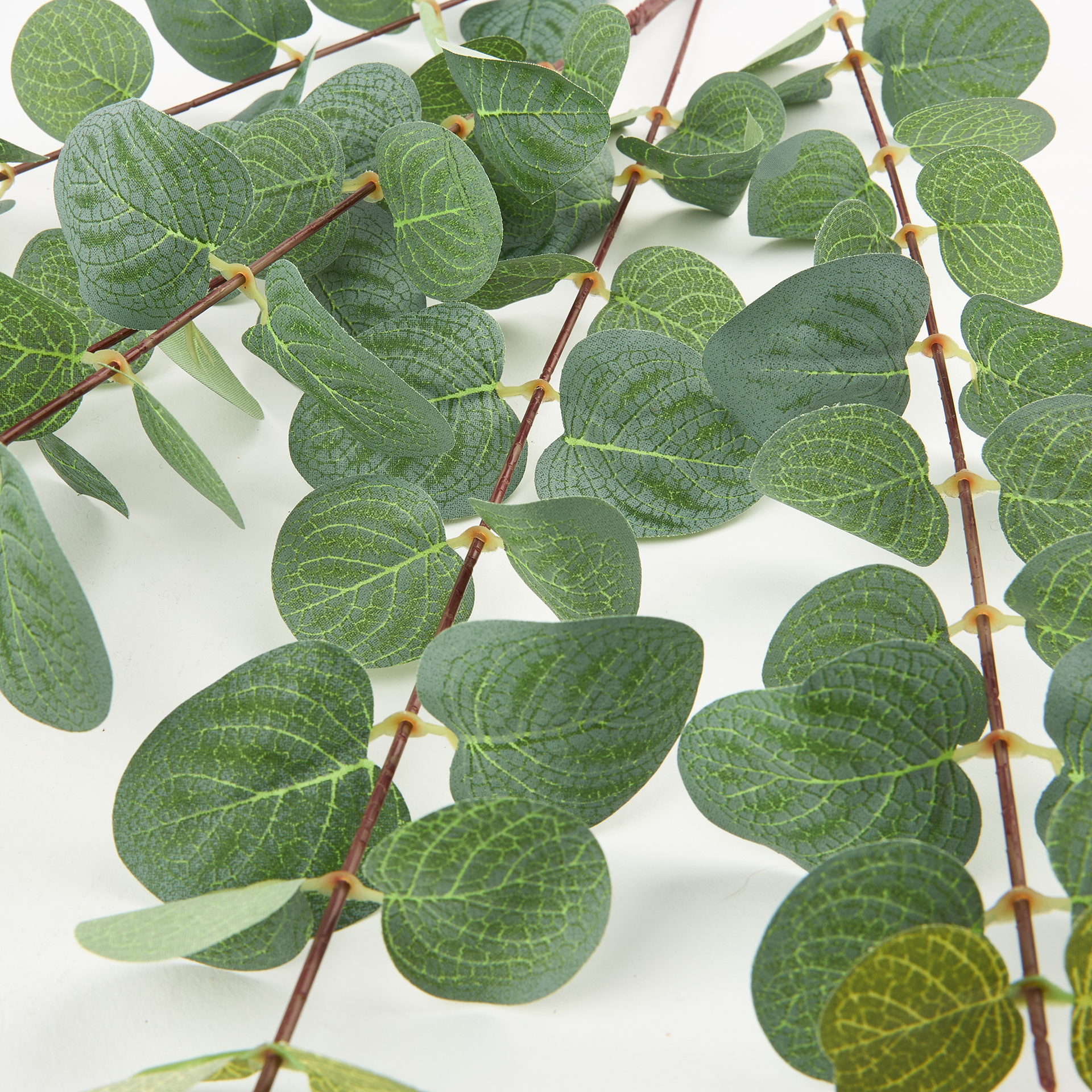 Rama artificial eucalipto claro 100cm