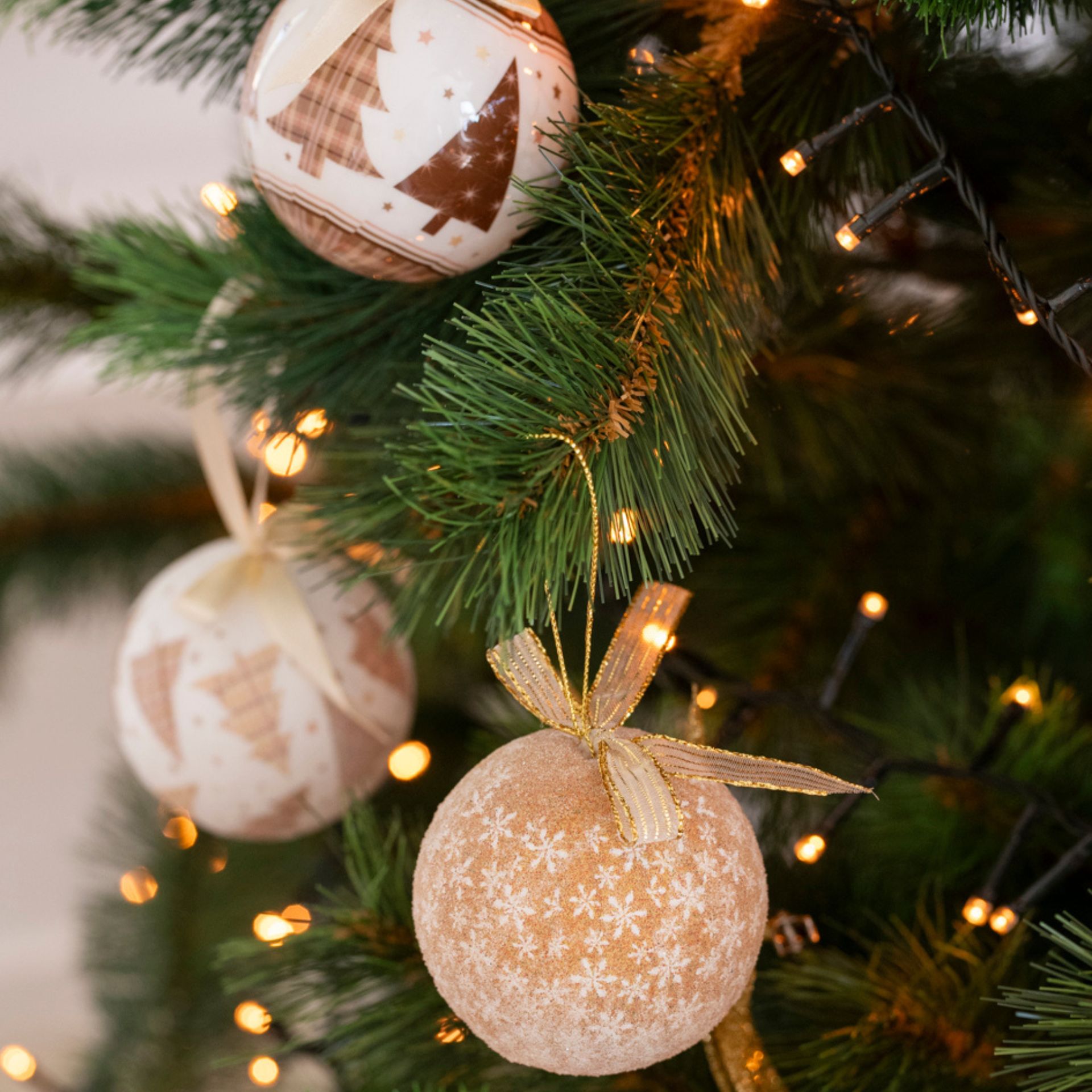 Árbol de Navidad Dorado