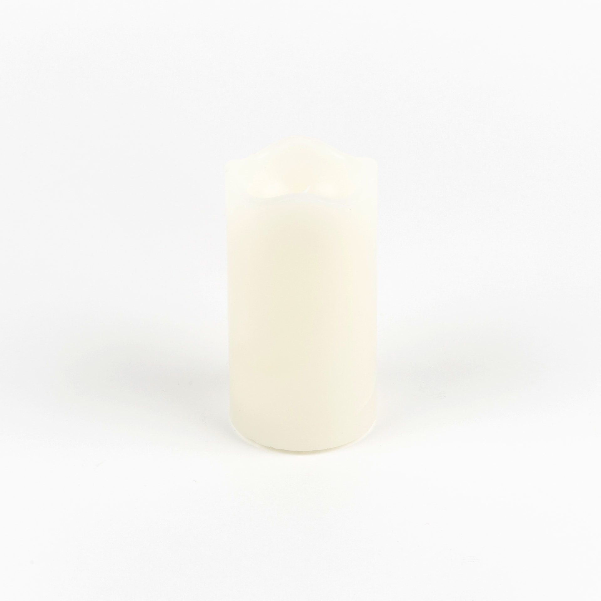 Vela LED crema 7x13cm