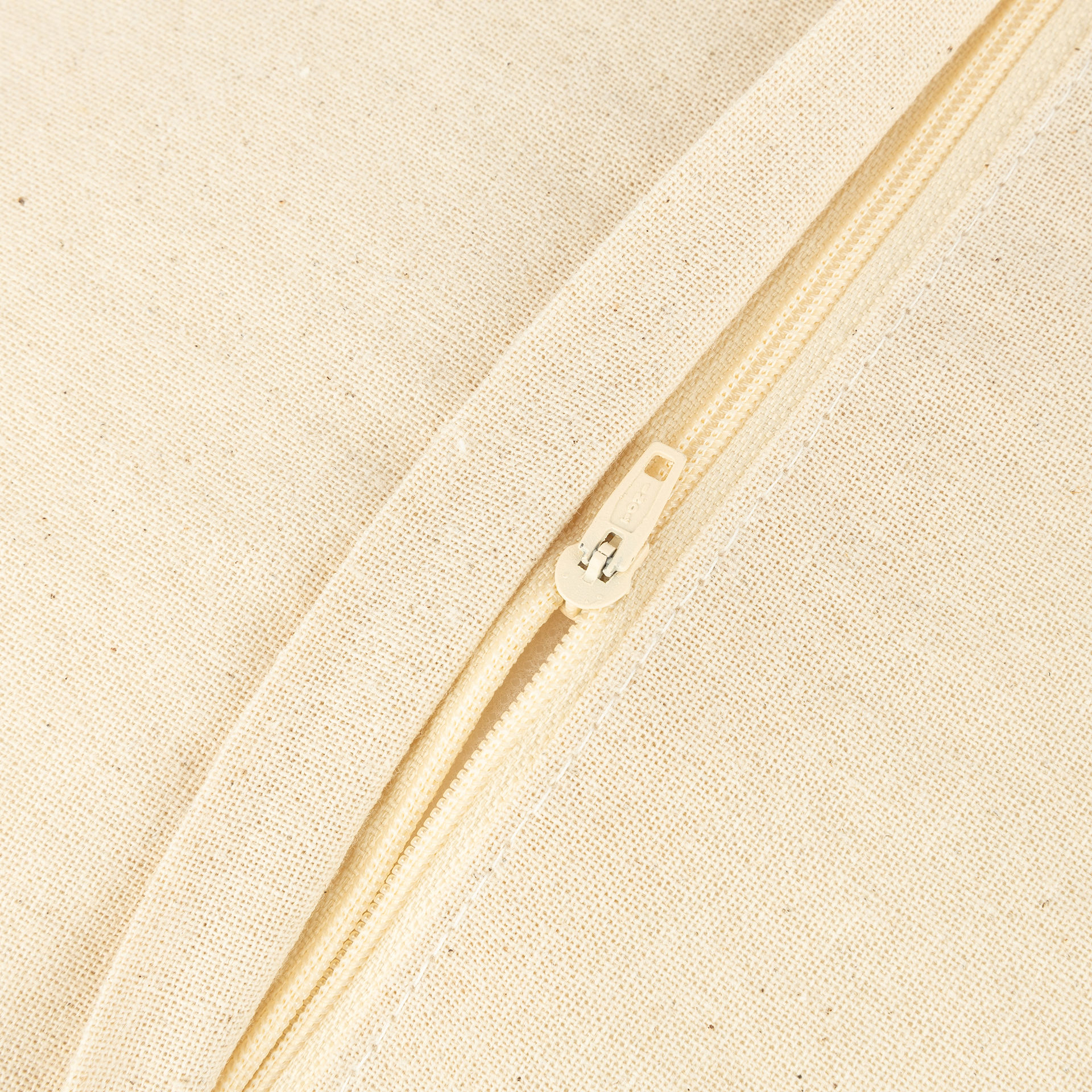 Cojin de algod&oacute;n beige con rayas 45x45cm